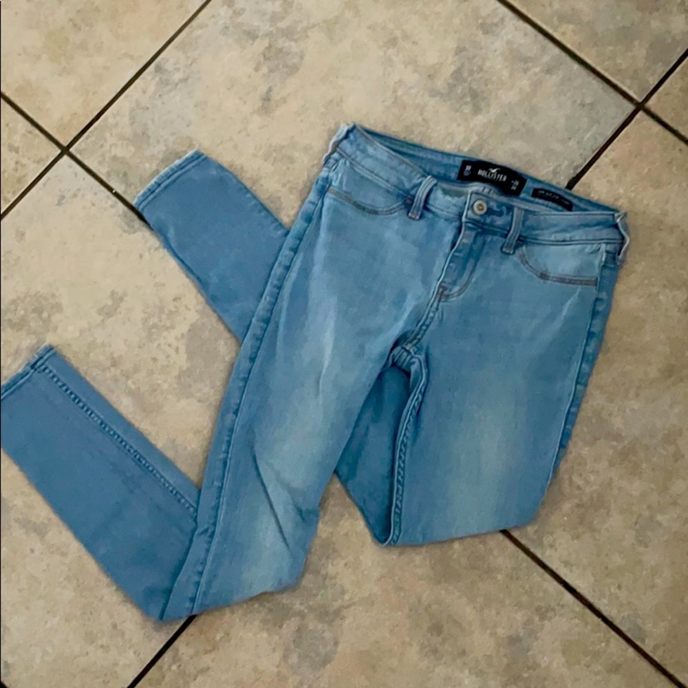 Hollister Low Rise Skinny Jeans light washed